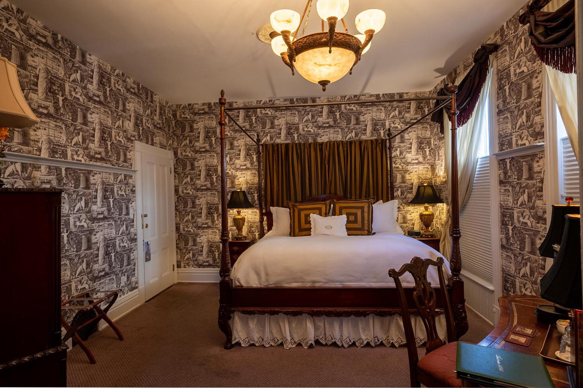 Antrim 1844 Hotel Taneytown Buitenkant foto